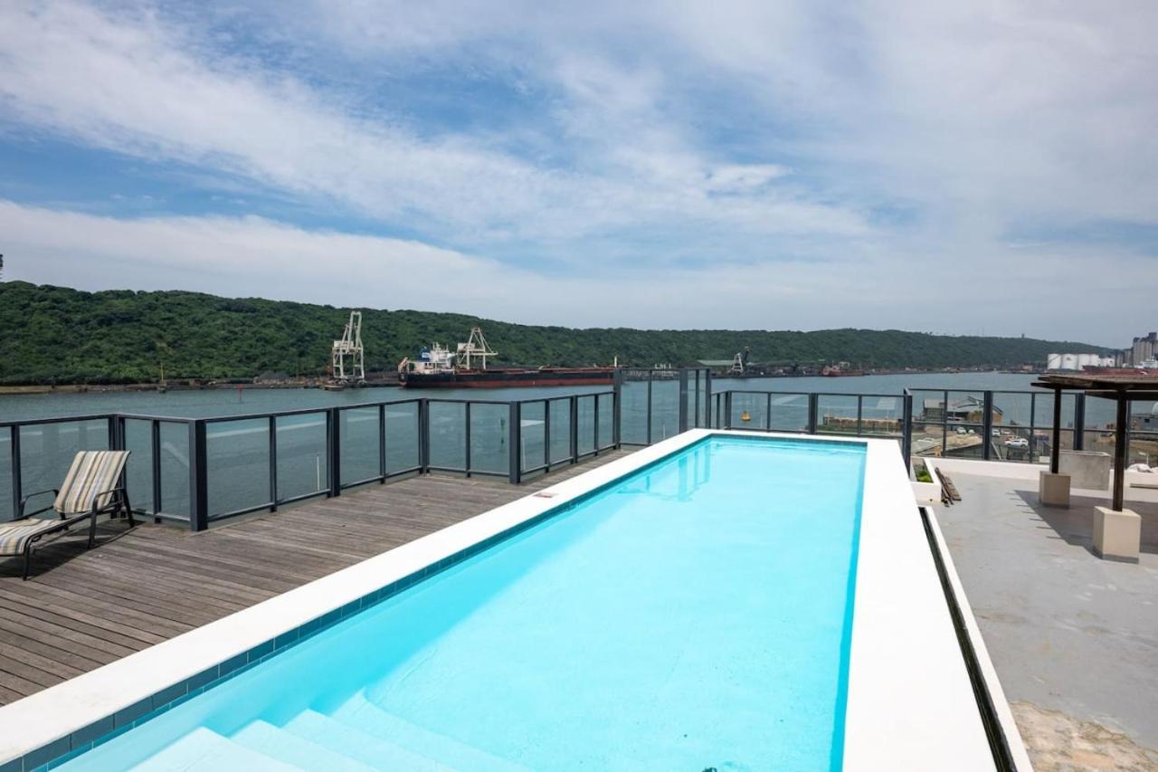 Stylish Two Bedroom In Point Bay 211 *