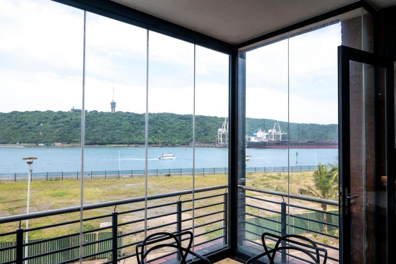 Apartment Stylish Two Bedroom In Point Bay 211 *